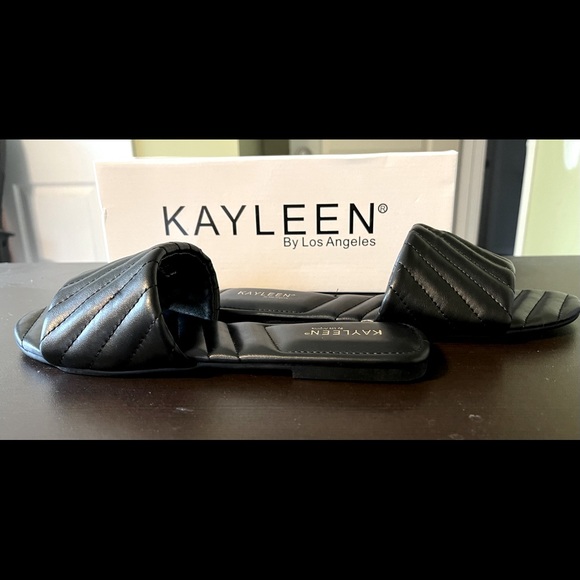 Kayleen Shoes - Black slip on sandals, size 8